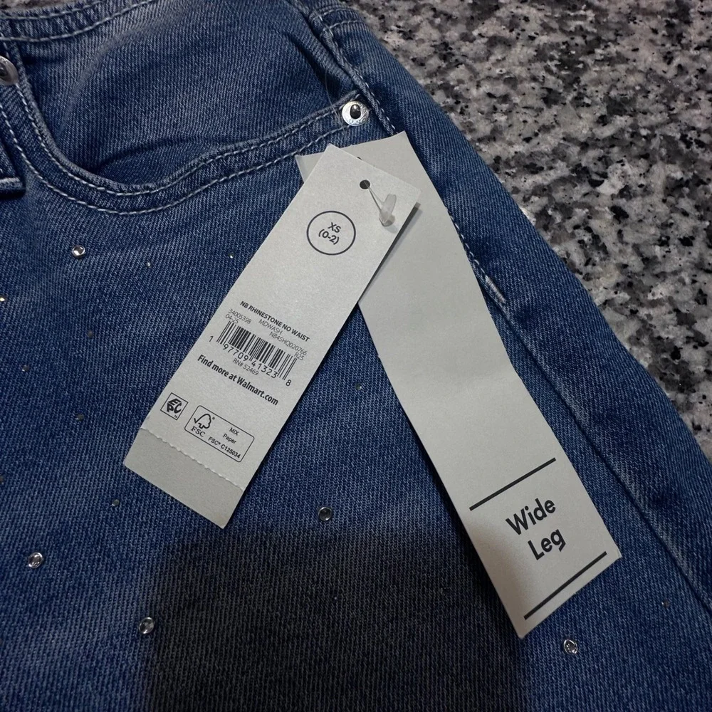 NWT NO‎ BOUNDARIES Womens Rhinestone Bling Wide Leg Jeans Medium Wash Size XS